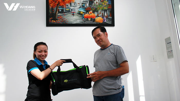 Kỹ thuật NamVietIT luôn thực hiện đúng quy trình đã cam kết với khách hàng Lắp đặt camera cho văn phòng