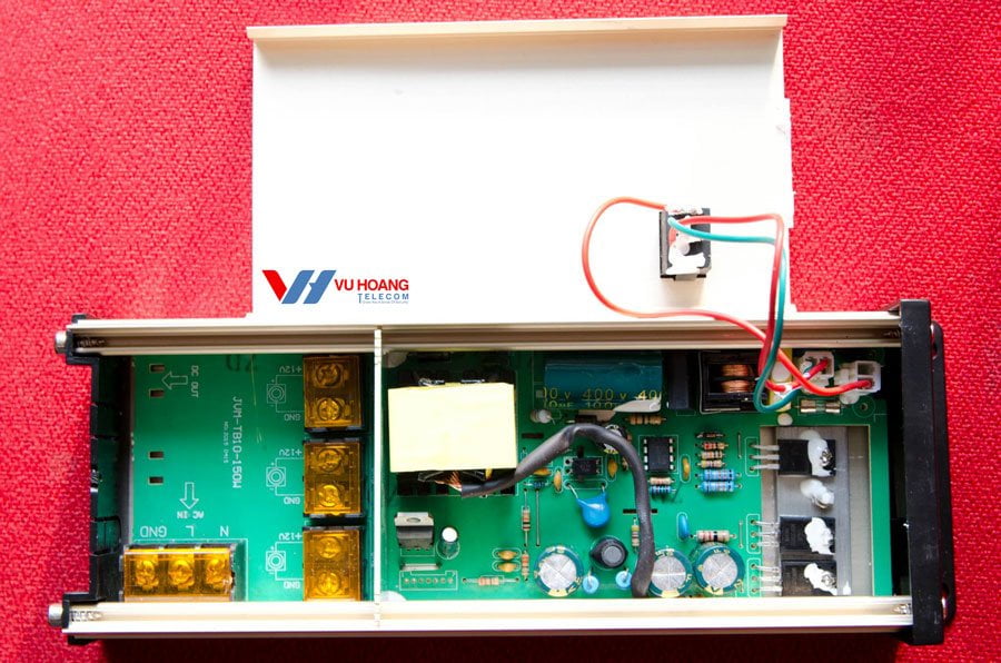 Biến thế và các tụ lọc được thiết kế lại chất lượng hơn Nguon Du Phong Cho Dau Ghi Vsc Ads 25fsg 12 12024gpcu 4