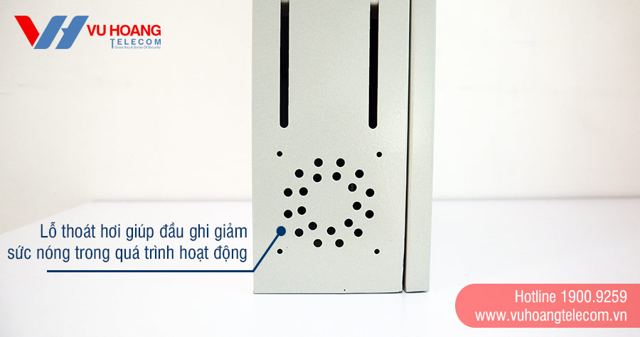 Tủ rack TR12-01 có thiết kế lỗ thoát hơi