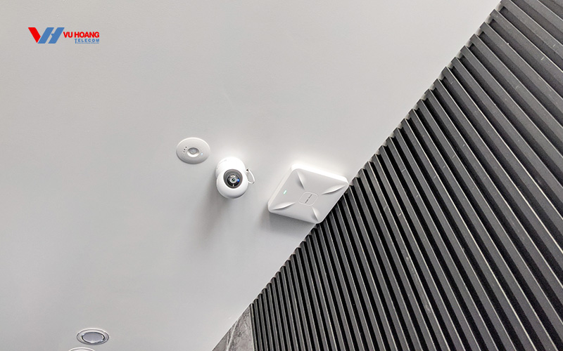 Bộ phát Wifi ốp trần hoặc gắn tường RUIJIE REYEE RG-RAP2200(E)