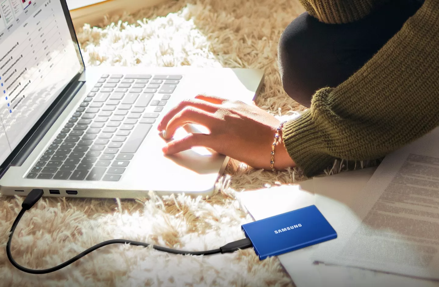 o-cung-di-dong-ssd-samsung-t7-06.jpeg