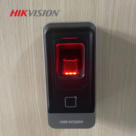 dau-doc-the-mifare-van-tay-hikvision-ds-k1201amf-3.jpg