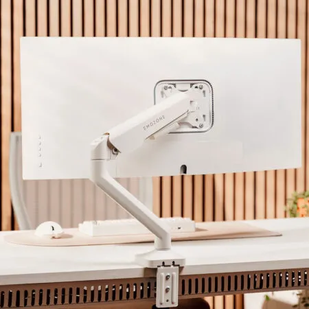 Gia Do Man Hinh Emozone Prime Arm P50 14 40 Inch 03