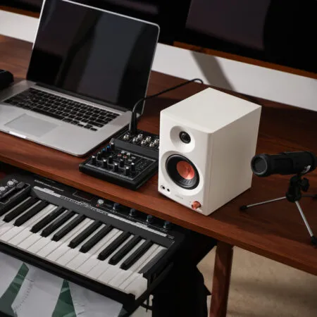 Loa Vi Tinh Edifier Mr3 White Bluetooth Hi Res Audio 18w X2 Rms 9