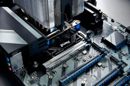 Ssd Kingston Fury Renegade G5 M 2 Pcie Gen5 X4 Nvme 2tb Sfyr2s 2t0 02