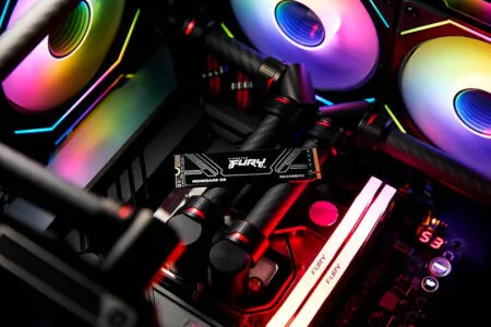 Ssd Kingston Fury Renegade G5 M 2 Pcie Gen5 X4 Nvme 2tb Sfyr2s 2t0 03