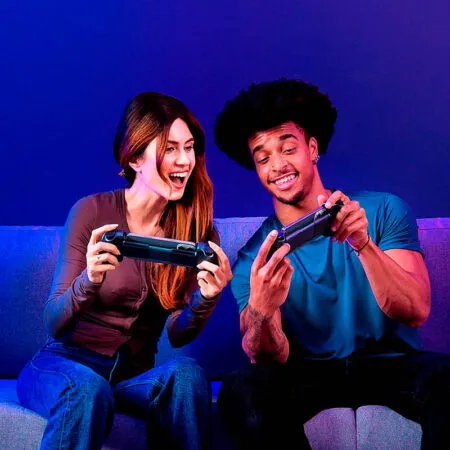 Tay Cam Dien Thoai Razer Kishi V3 Gaming Controller Rz06 03550100 R3m1 02