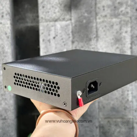vuhoangtelecom-switch-scodeno-s200-10gp-mac-2.jpg